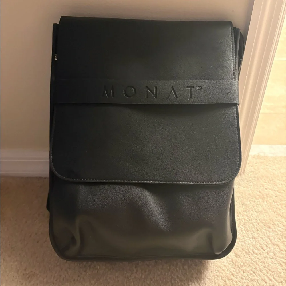 Monat Backpack